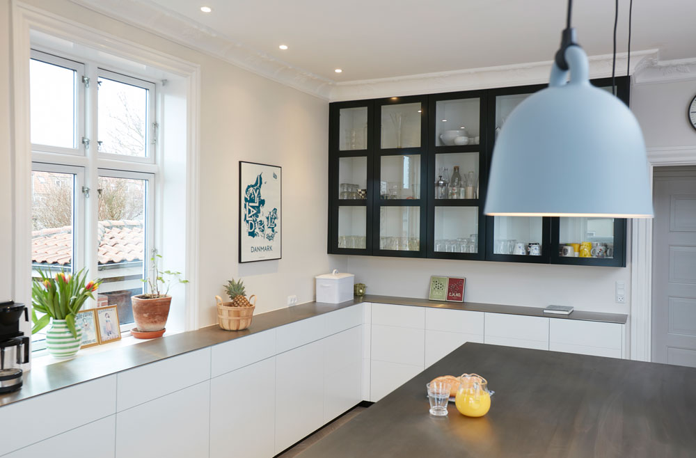 Køkken med grebsfri skuffer